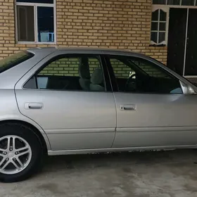 Toyota Camry 2000