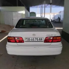 Toyota Avalon 1999