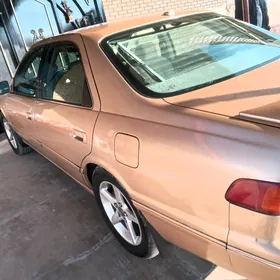 Toyota Camry 2000