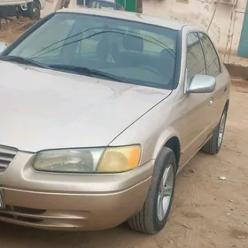 Toyota Camry 1997