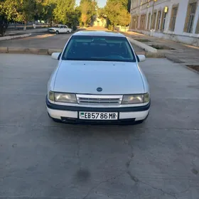 Opel Vectra 1990