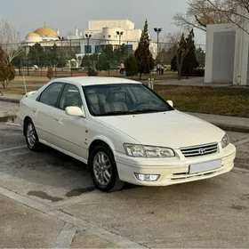 Toyota Camry 2001