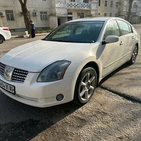 Nissan Maxima 2004