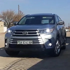 Toyota Highlander 2016