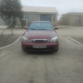 Daewoo Nubira 2000