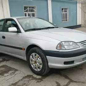 Toyota Avensis 2002