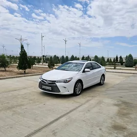 Toyota Camry 2017