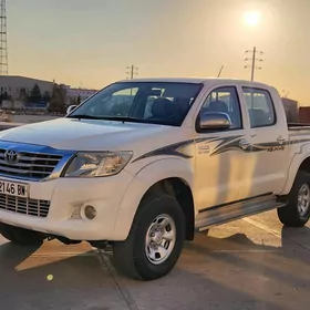 Toyota Hilux 2012