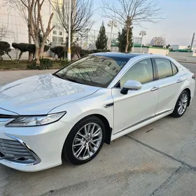 Toyota Camry 2022