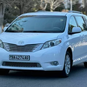 Toyota Sienna 2013