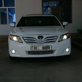 Toyota Camry 2011