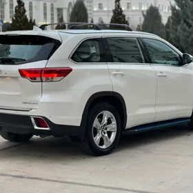 Toyota Highlander 2019