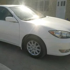 Toyota Camry 2004