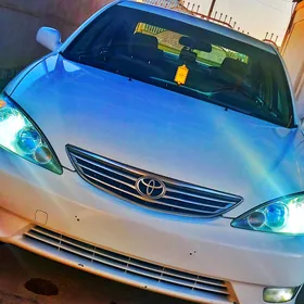 Toyota Camry 2004