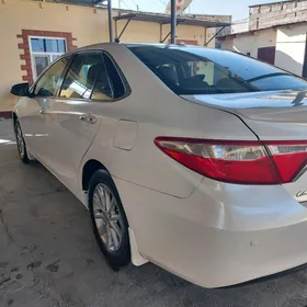 Toyota Camry 2016