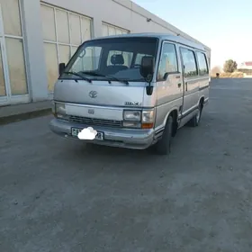 Toyota Hiace 1989