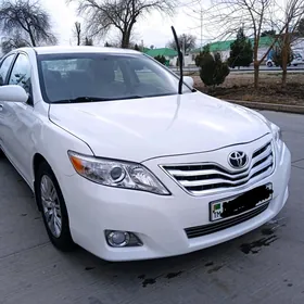 Toyota Camry 2010