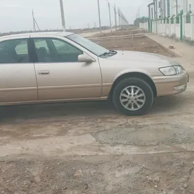 Toyota Camry 2000