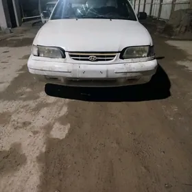 Hyundai Sonata 1995