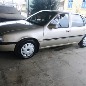 Opel Vectra 1991