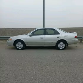 Toyota Camry 2000