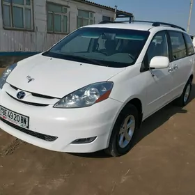 Toyota Sienna 2006