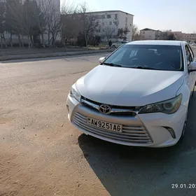 Toyota Camry 2016