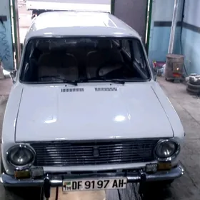 Lada 2102 1983