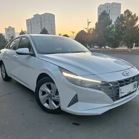 Hyundai Elantra 2021