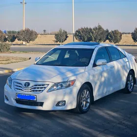 Toyota Camry 2011