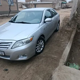 Toyota Camry 2011