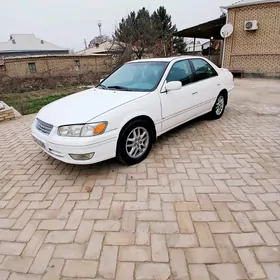 Toyota Camry 2000