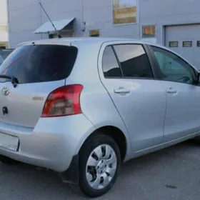 Toyota Yaris 2009