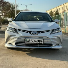 Toyota Camry 2018