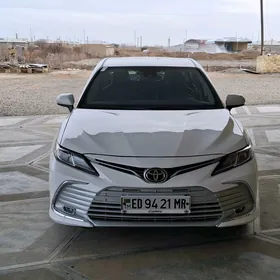 Toyota Camry 2020