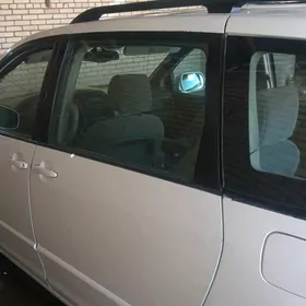 Toyota Sienna 2005