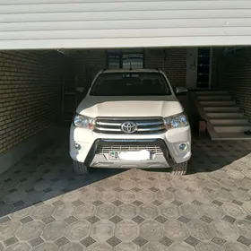 Toyota Hilux 2019