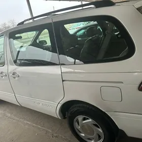 Toyota Sienna 2002