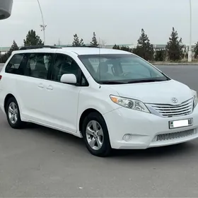 Toyota Sienna 2010