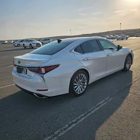 Lexus ES 350 2019