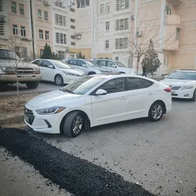 Hyundai Elantra 2017