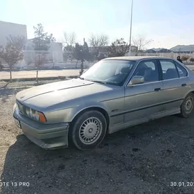 BMW 525 1989