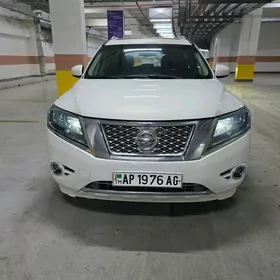 Nissan Pathfinder 2013