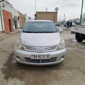 Nissan Versa 2010