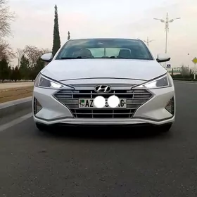 Hyundai Elantra 2020