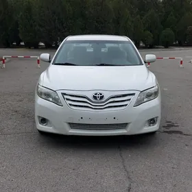 Toyota Camry 2010