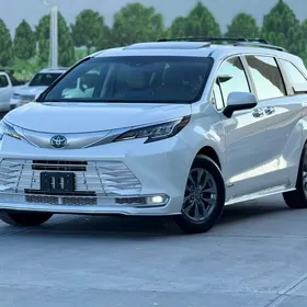 Toyota Sienna 2021