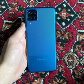 Samsung A12