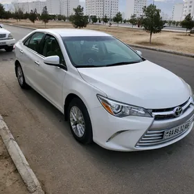 Toyota Camry 2016