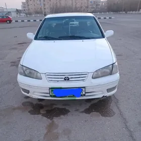 Toyota Camry 1999